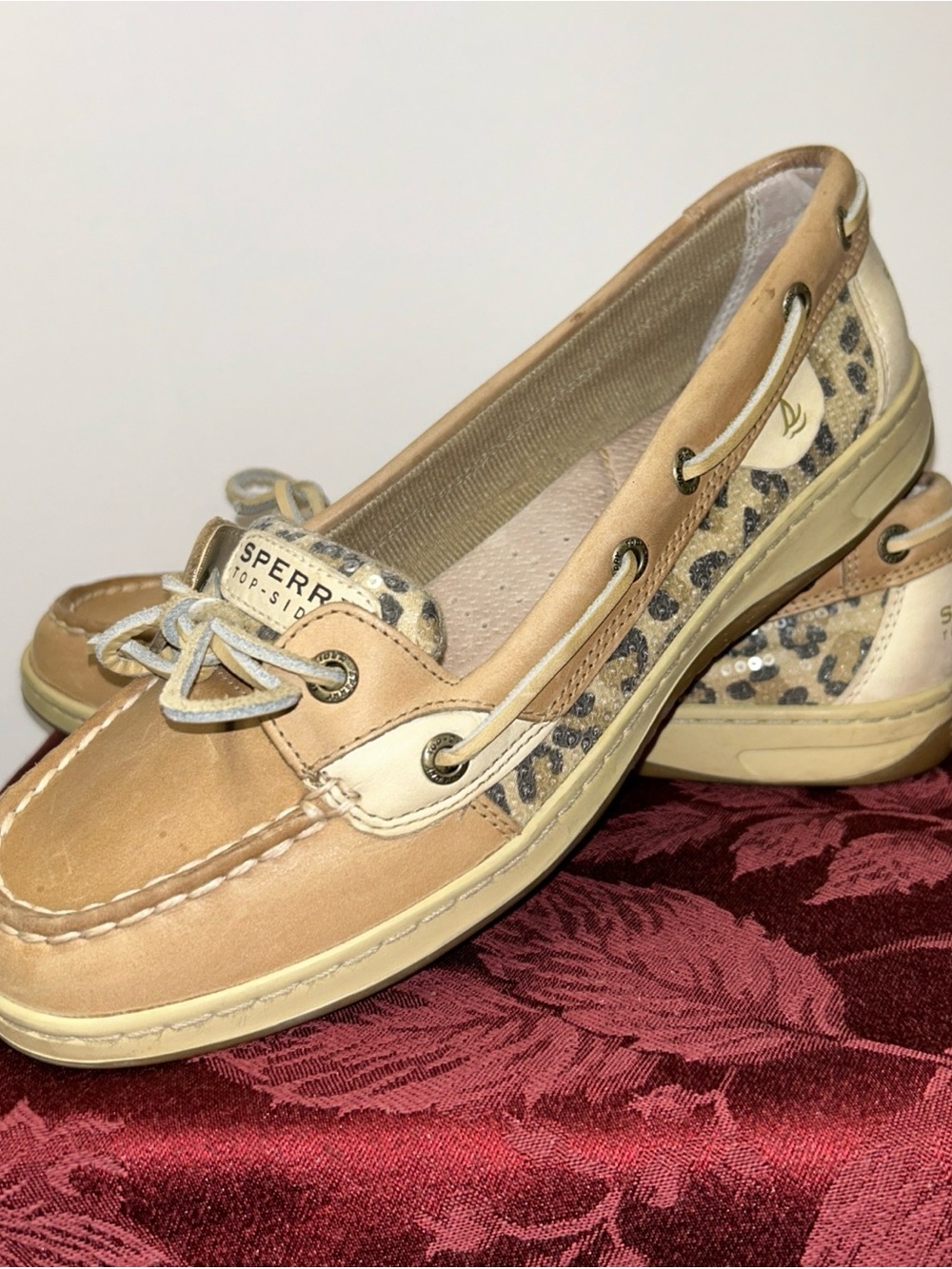 Sperry Angelfish Leopard Sequined Boat Shoes Woman’s Size 9 Slip On